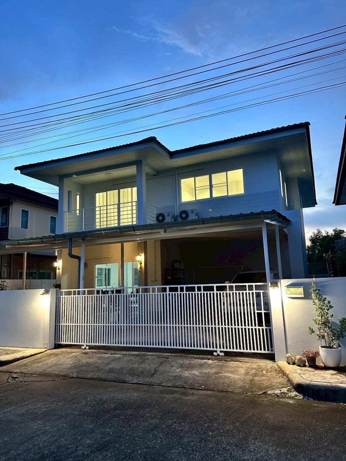 White Haven - Homestay For Ladies, Couple, Family Chanthaburi Exteriör bild